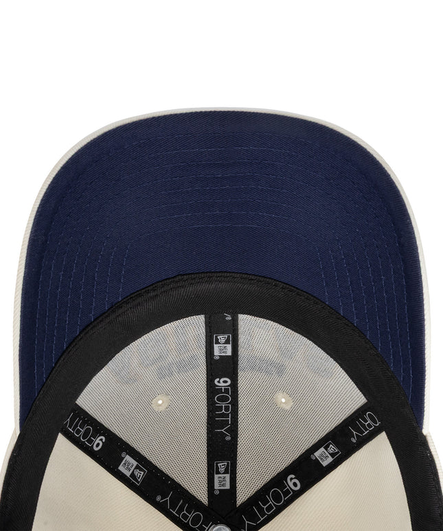 GORRA NEW ERA 9FORTY PUMAS UNAM WORDMARK TEMPORADA – BLANCO