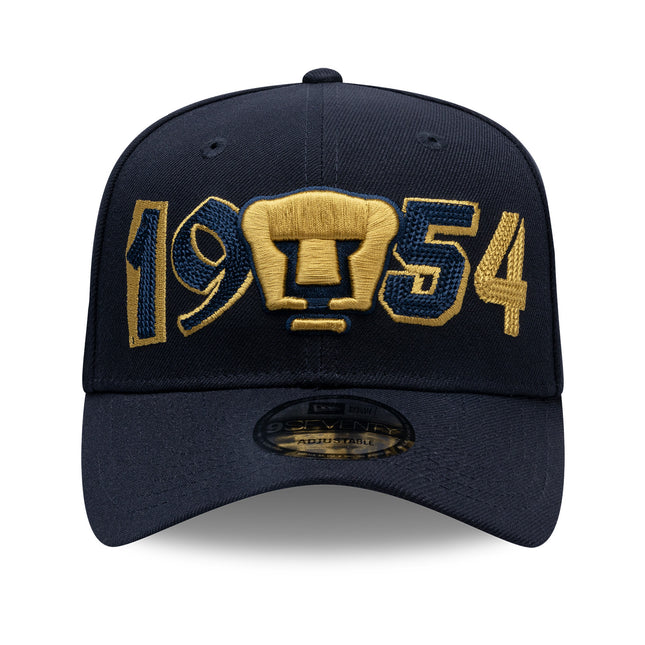 GORRA NEW ERA 9SEVENTY PUMAS UNAM ESTAMPADO FRONTAL TEMPORADA – AZUL