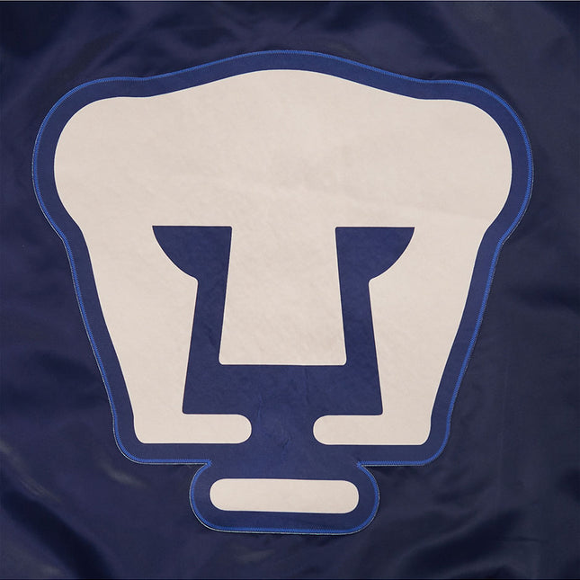CHAMARRA DE SATIN LIGA MX PUMAS UNAM CLASSIC CHENILLE PARA HOMBRE